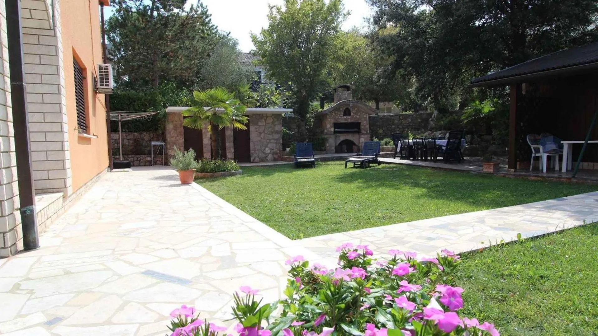 Apartments In Malinska/Insel Krk 14613 Croatia