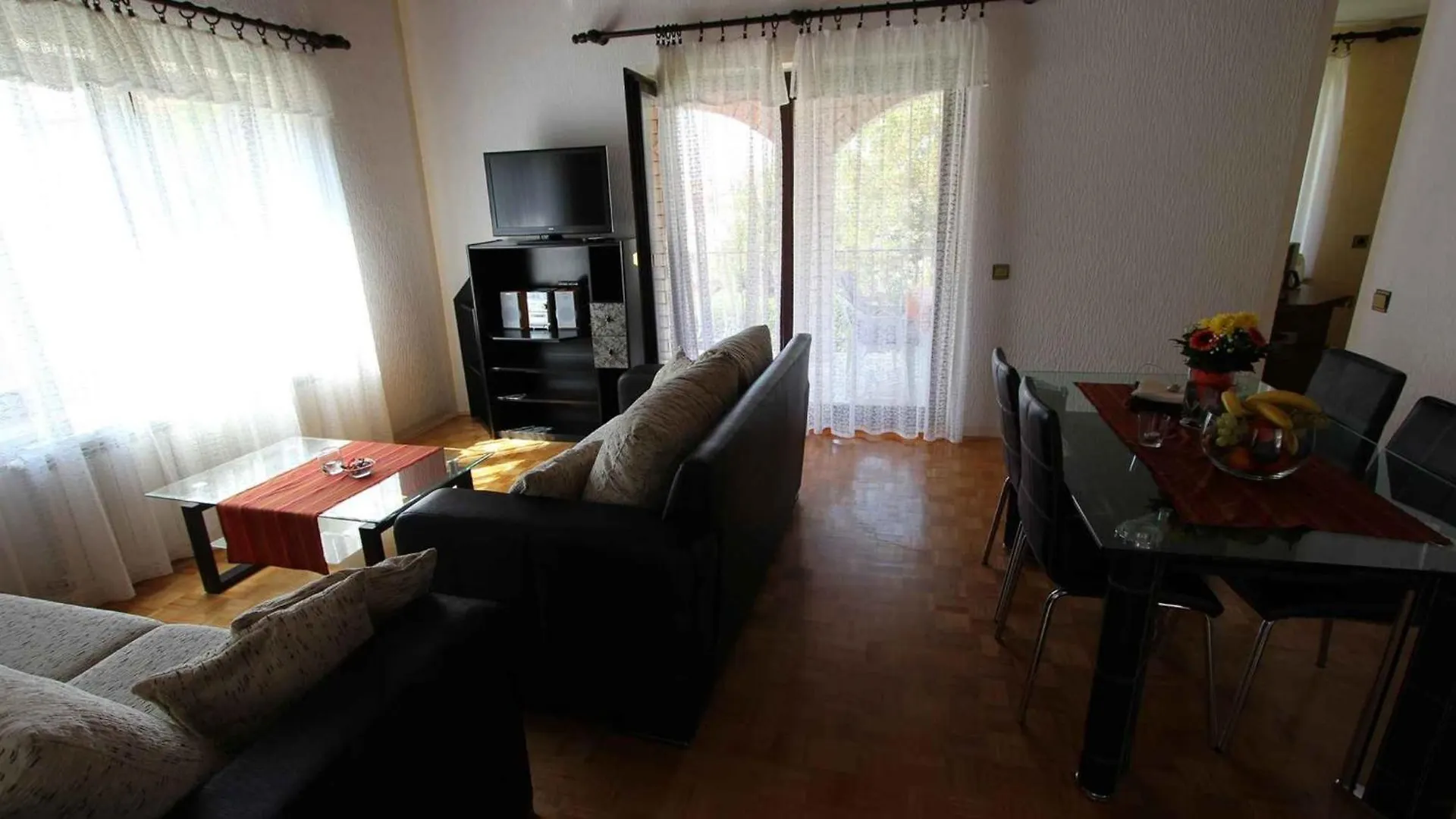 Apartments In Malinska/Insel Krk 14613