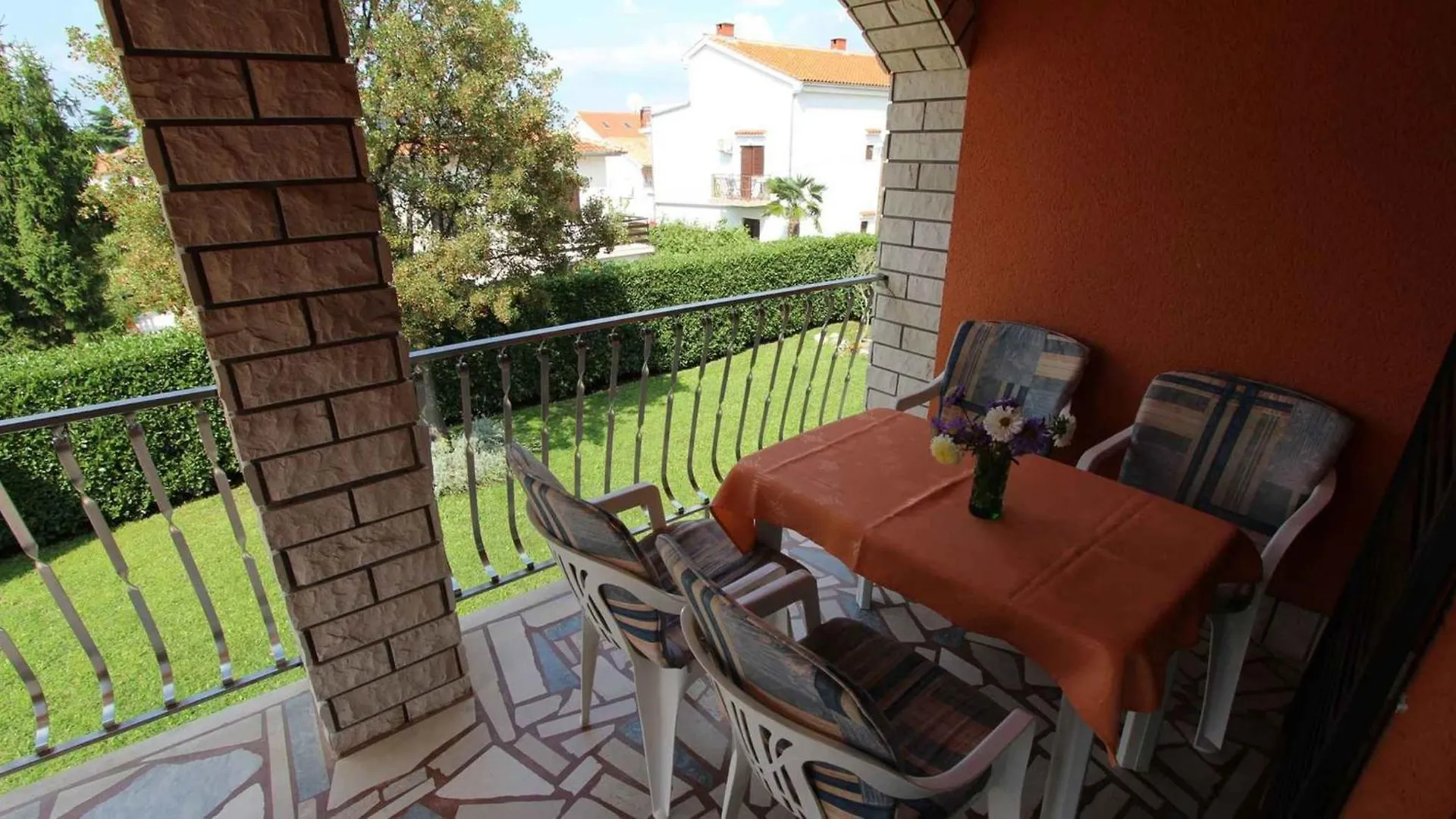Apartments In Malinska/Insel Krk 14613